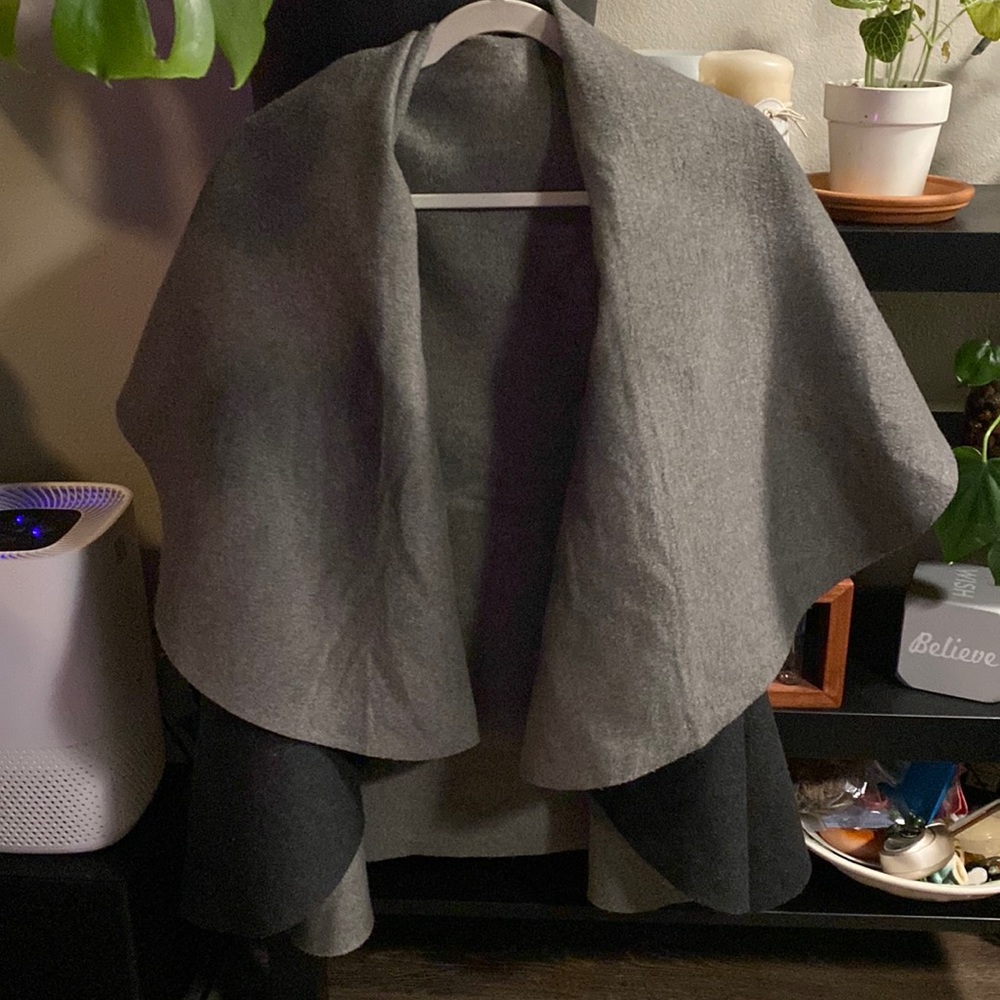 Steve Madden black/grey poncho